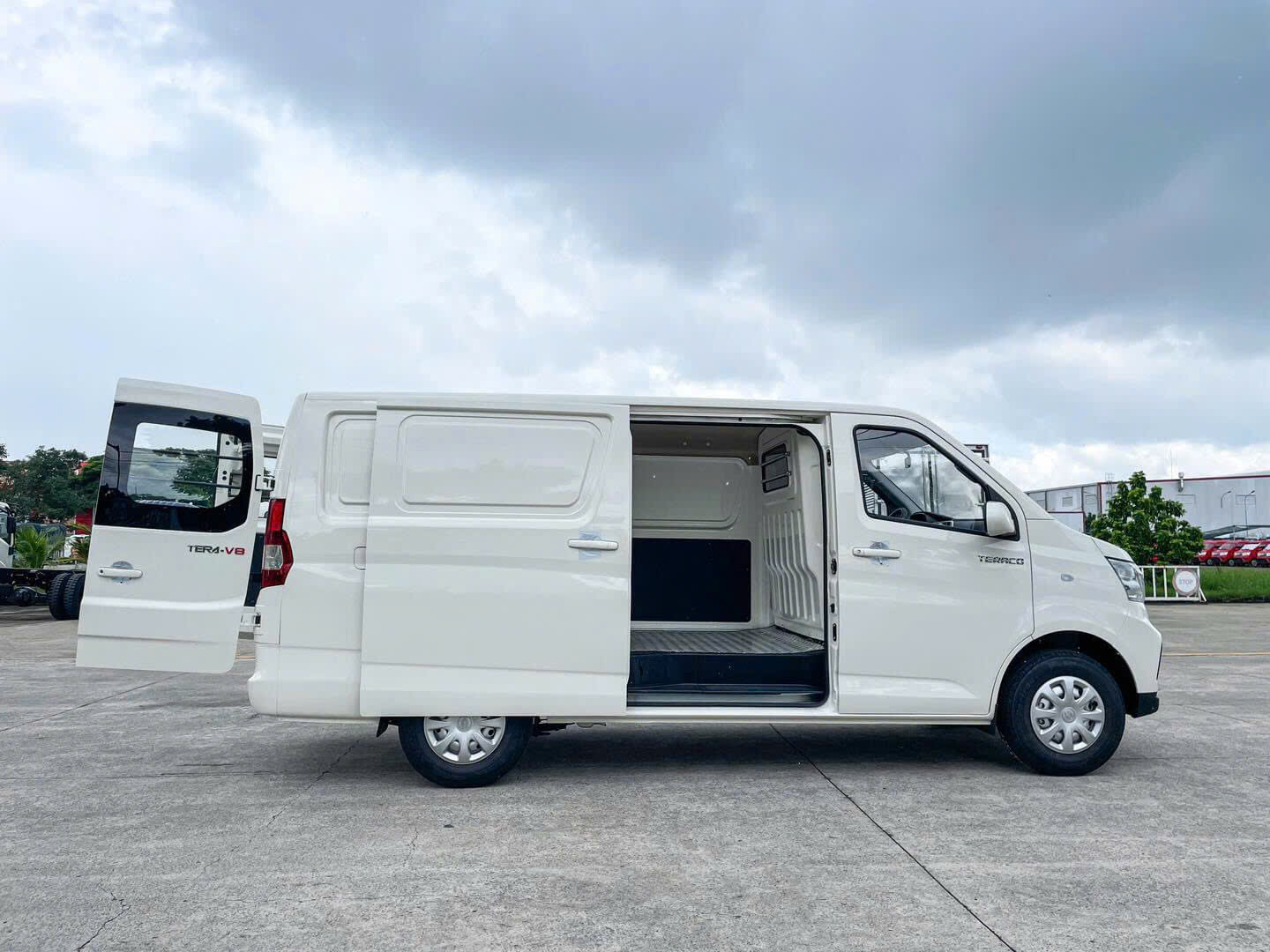 Giá Tera V8 Trả Góp 2025: Vay 85%, Lãi Suất Thấp - Nhận Xe Chỉ Từ 80 Triệu Tại Ô Tô Thái Phong